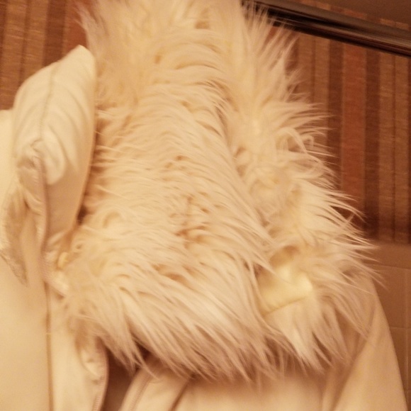 Guess Jackets & Blazers - Guess Down puffy coat Guess Jackets & Blazers - Guess Down puffy coat